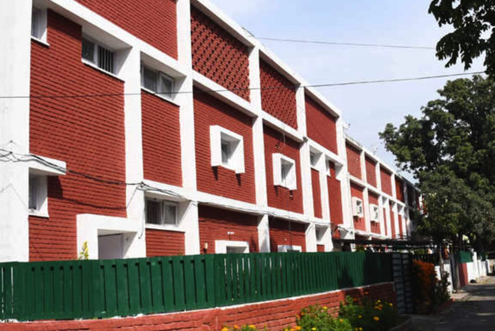 WCL Umred Quarters renovation by Shri Gurukrupa Builders